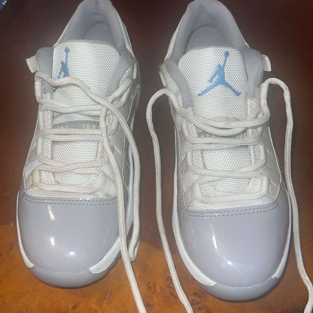 Jordan 11 retro low